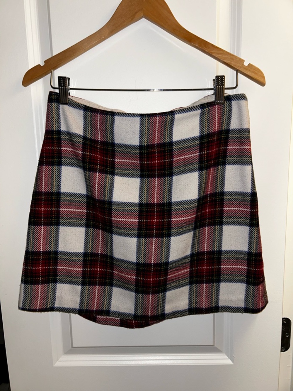 Abercrombie & Fitch White, Burgundy and Black Plaid Mini Skirt